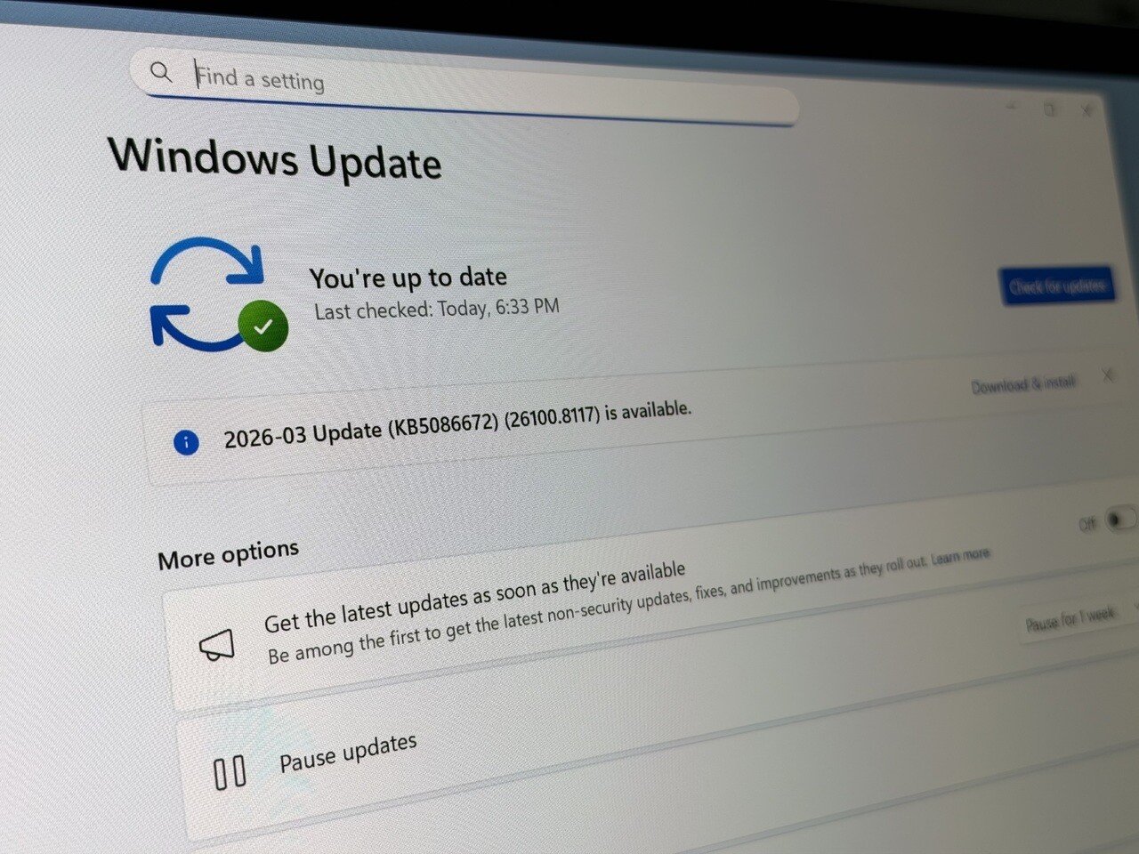 Microsoft is Forcing Windows 11 25H2 Update to 24H2 Users
