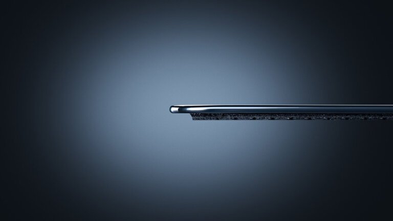 Razer launches "the world's thinnest glass gaming mouse mat," because glass isn't dangerous enough already