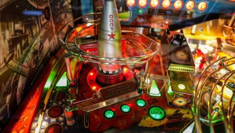 Linux gains more critical Windows apps ... 3D Movie Maker and Space Cadet Pinball