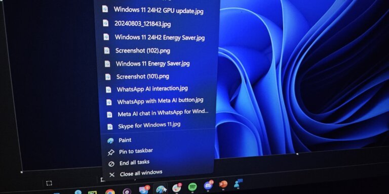 Microsoft finally begins testing Windows 10-like smaller taskbar for Windows 11 after removing it in 2021
