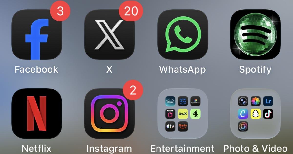 Spotify logo change divides users as new feature introduced