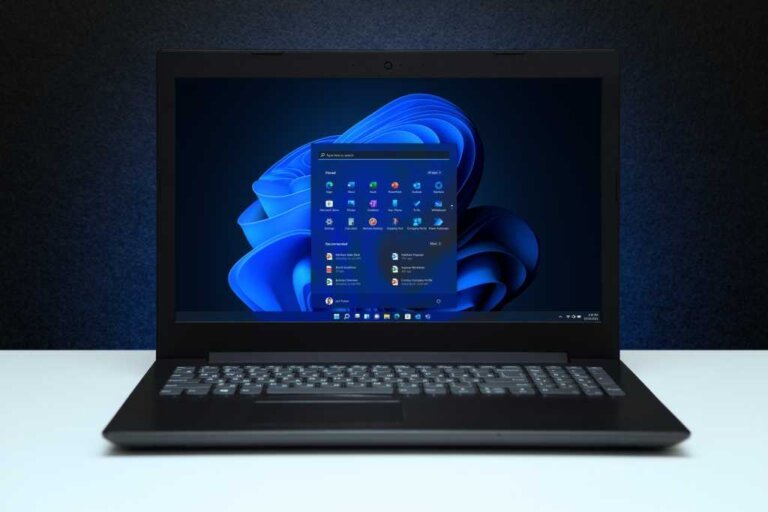 Windows 11 can now share audio to two Bluetooth headsets at once