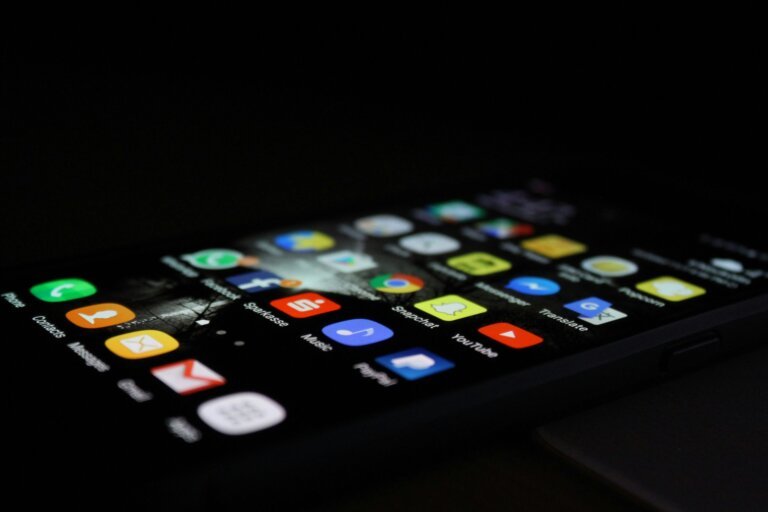 Android Sideloading in 2026: Which Apps Are Worth Installing Outside the Play Store
