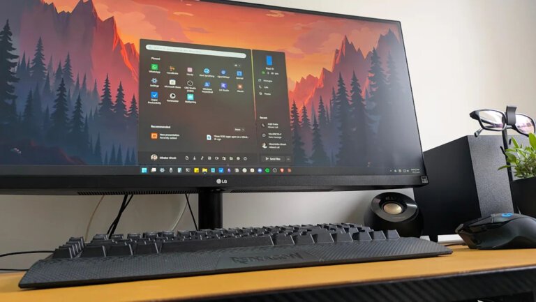 I used Windows 11 exactly the way Microsoft wanted, and it drove me crazy