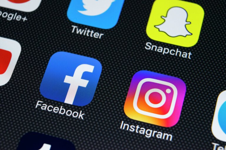 Meta representative says Facebook, Instagram outage is being fixed