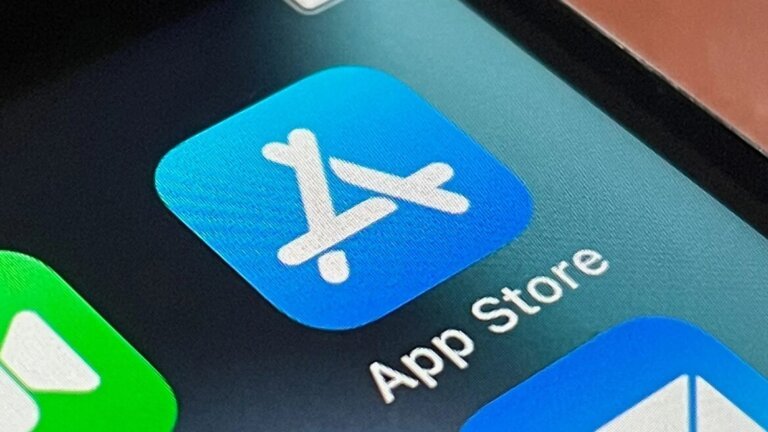Russian messenger Max disappeared from the App Store