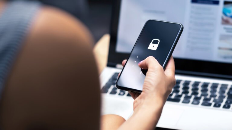 The Useful Privacy Feature That Isn't Enabled By Default On Your Android Phone