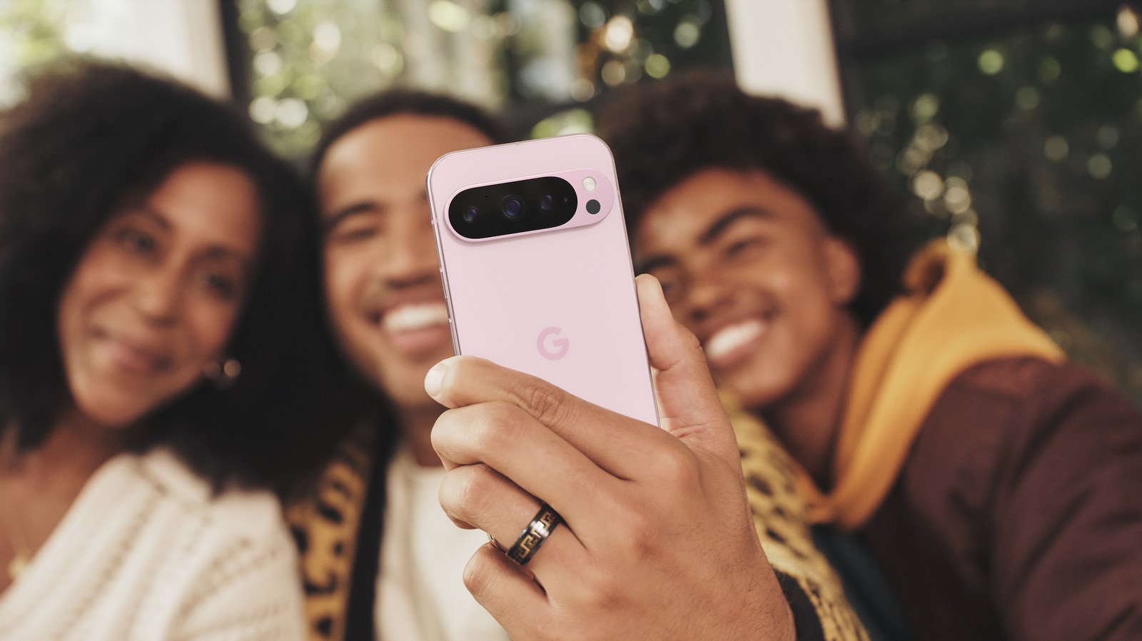 This Android App Lets You Take Photos That Look Straight Out Of A Compact Camera