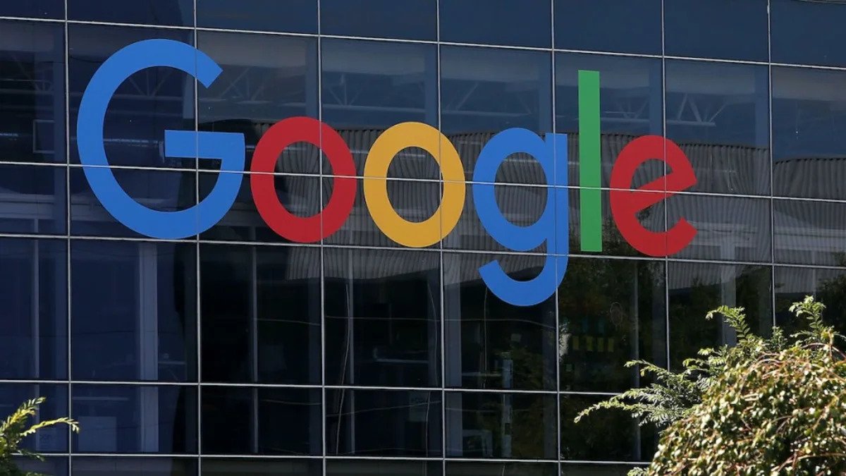 Google Fined $1 Billion by EU Over Search, Android Practices