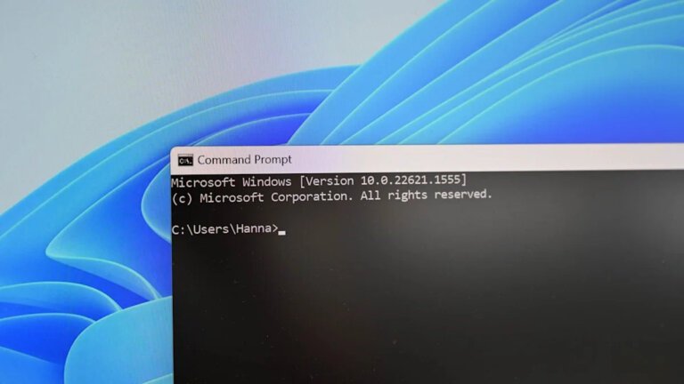 This forgotten Windows shortcut from the '90s replaces your worst terminal habit