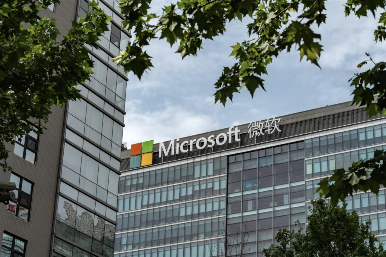 China accelerates Microsoft Windows 10 exit from state systems