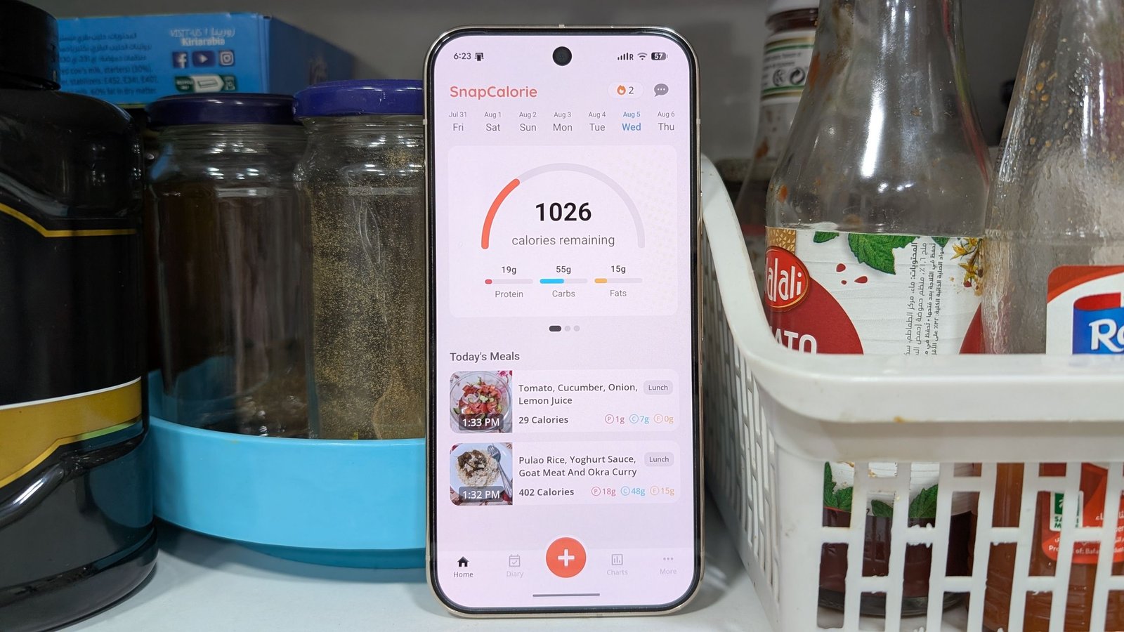 I let two AI apps track every bite I ate for three days straight to help me count calories and get back into shape. Here's the most accurate one
