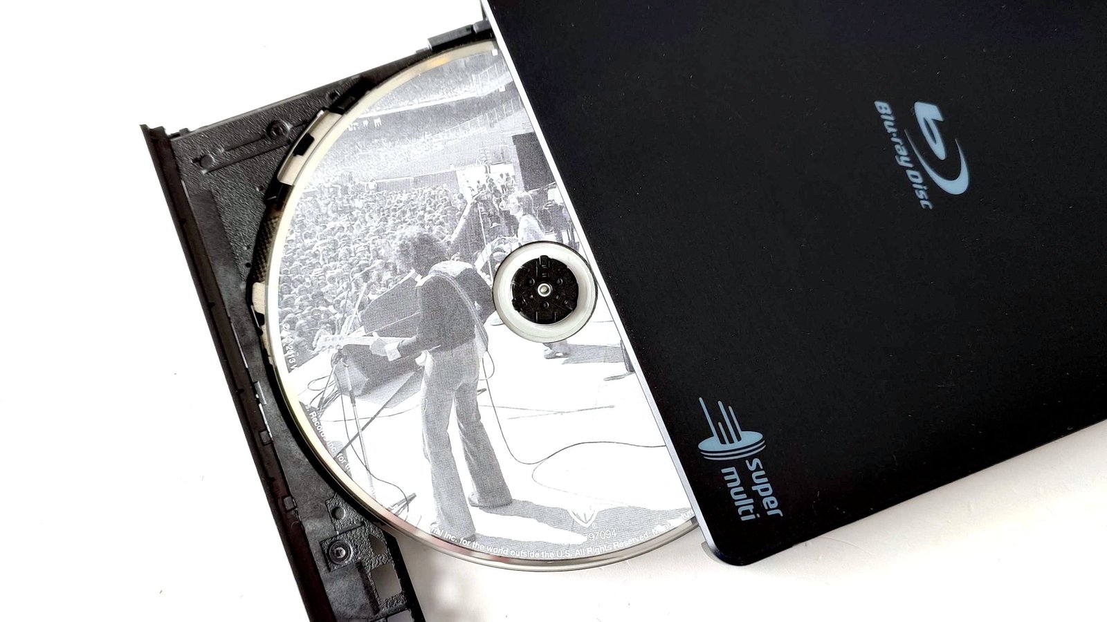 I used to use the stock Windows 11 Media Player to rip CDs but it's such a letdown now — here's what I started using instead