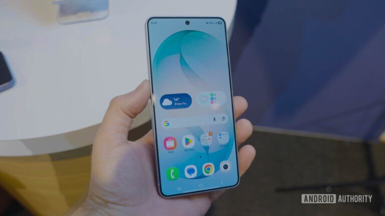 Samsung phones could finally get proper app lock with One UI 9.5