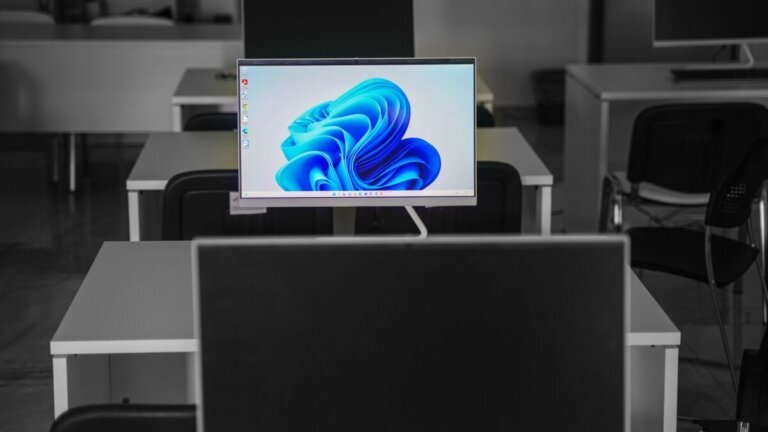 Smart PC users are upgrading to Windows 11 Pro while it’s only $10