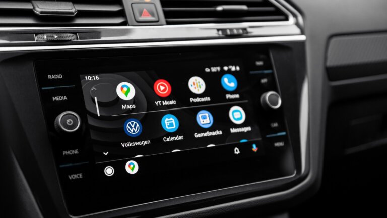 This feature keeps distracting spam calls away while using Android Auto