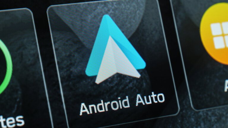 5 Android Auto Mistakes That Could Be Ruining Your Driving Experience