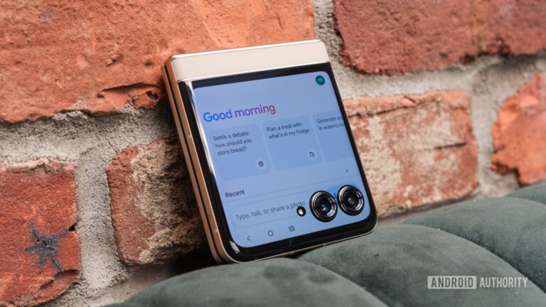 Forget new models — Gemini's working on what really matters: dark mode options