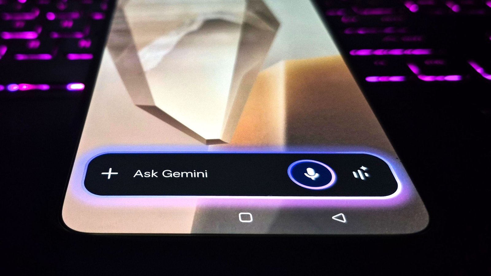 Gemini just got a 'floating bubble' multitasking upgrade that's a game changer on Android phones — here's how to use it