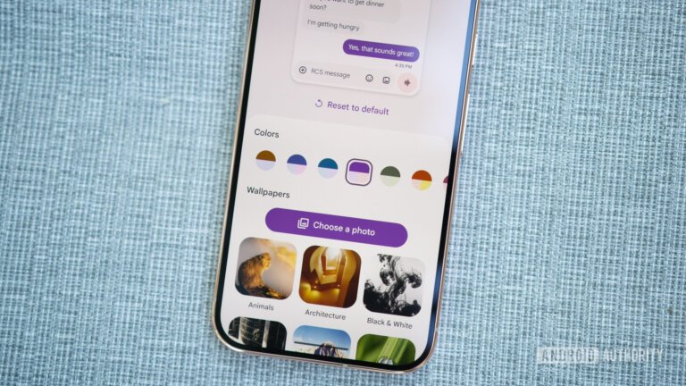 Google Messages' new chat wallpaper feature is stumbling out of the gate
