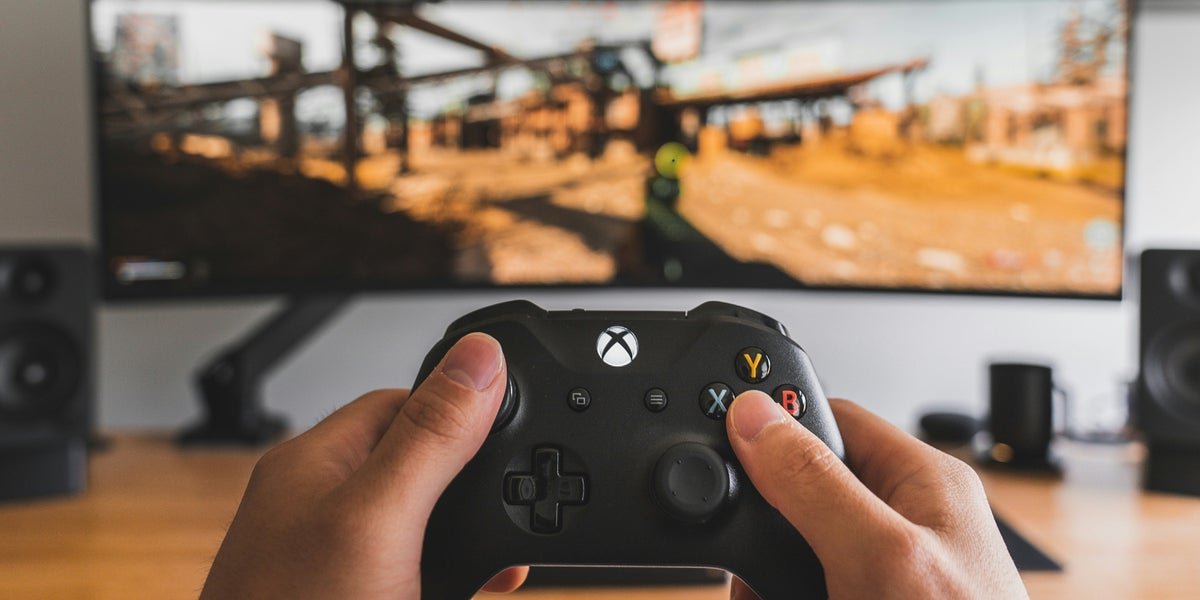 Microsoft files patent for "ad-credit" system to show ads on PC and Xbox without disrupting gameplay