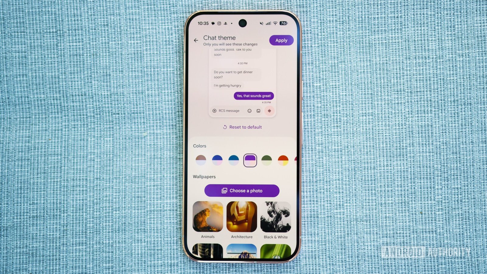 No RCS, no problem: Chat themes in Messages are now available for standard texts