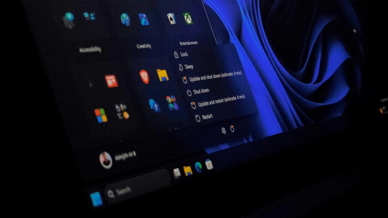 Windows 11 blocked you from shutting down PCs quickly, but now you can skip forced updates