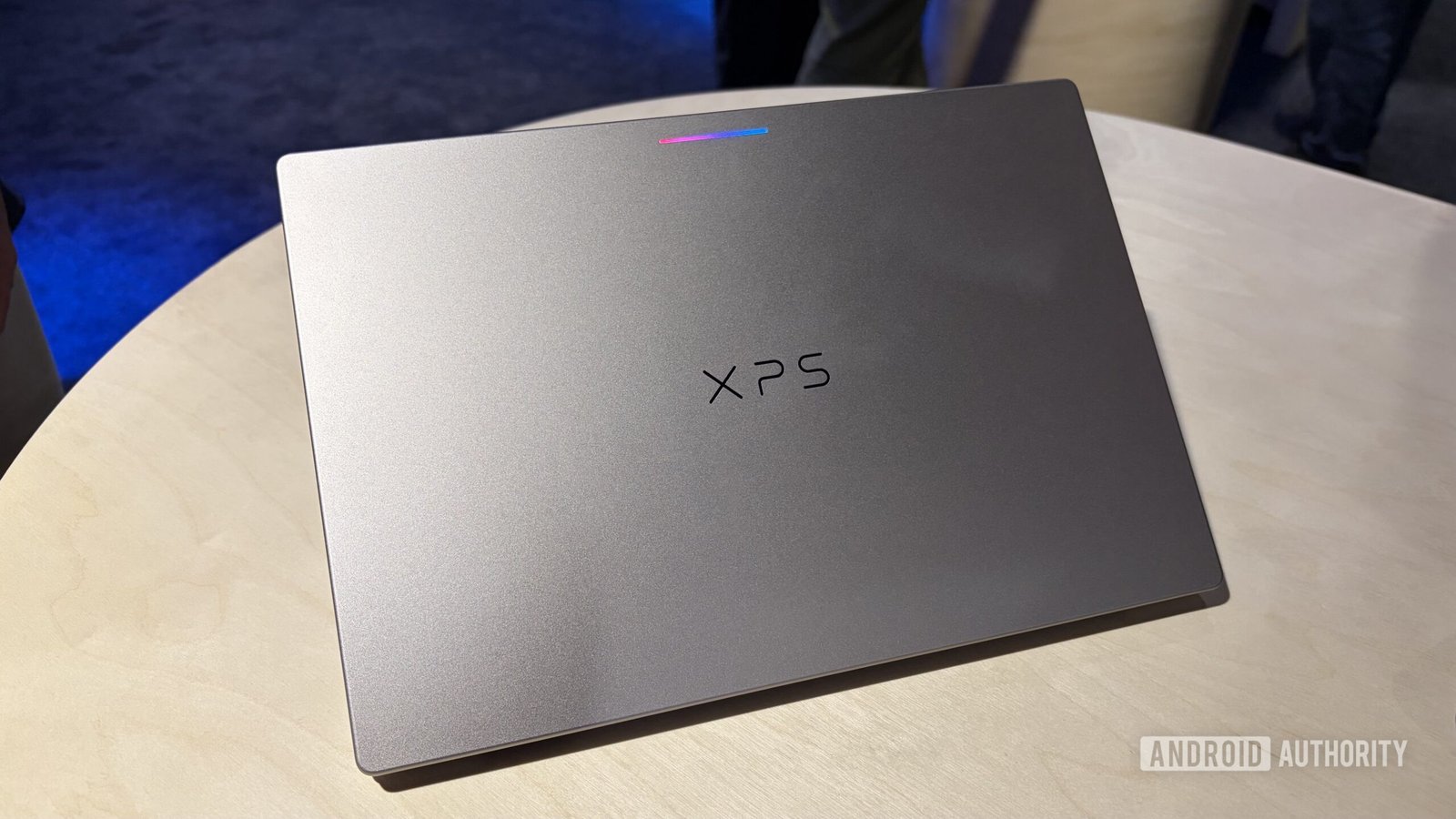 Your Googlebook has a hidden app that turns its Glowbar into a disco