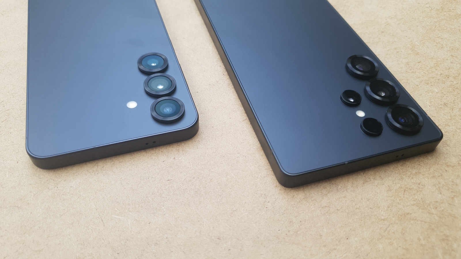 Which older Samsung Galaxy devices still get software updates in 2026?