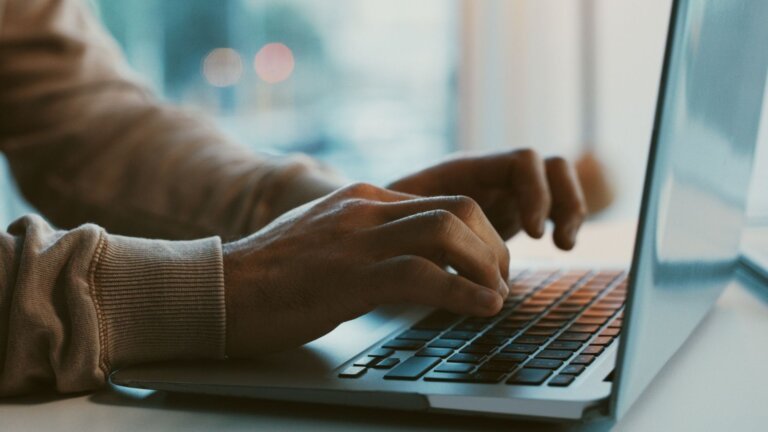 Why Windows 11 keeps 64-bit files in System32 and 32-bit files in SysWOW64, according to Microsoft